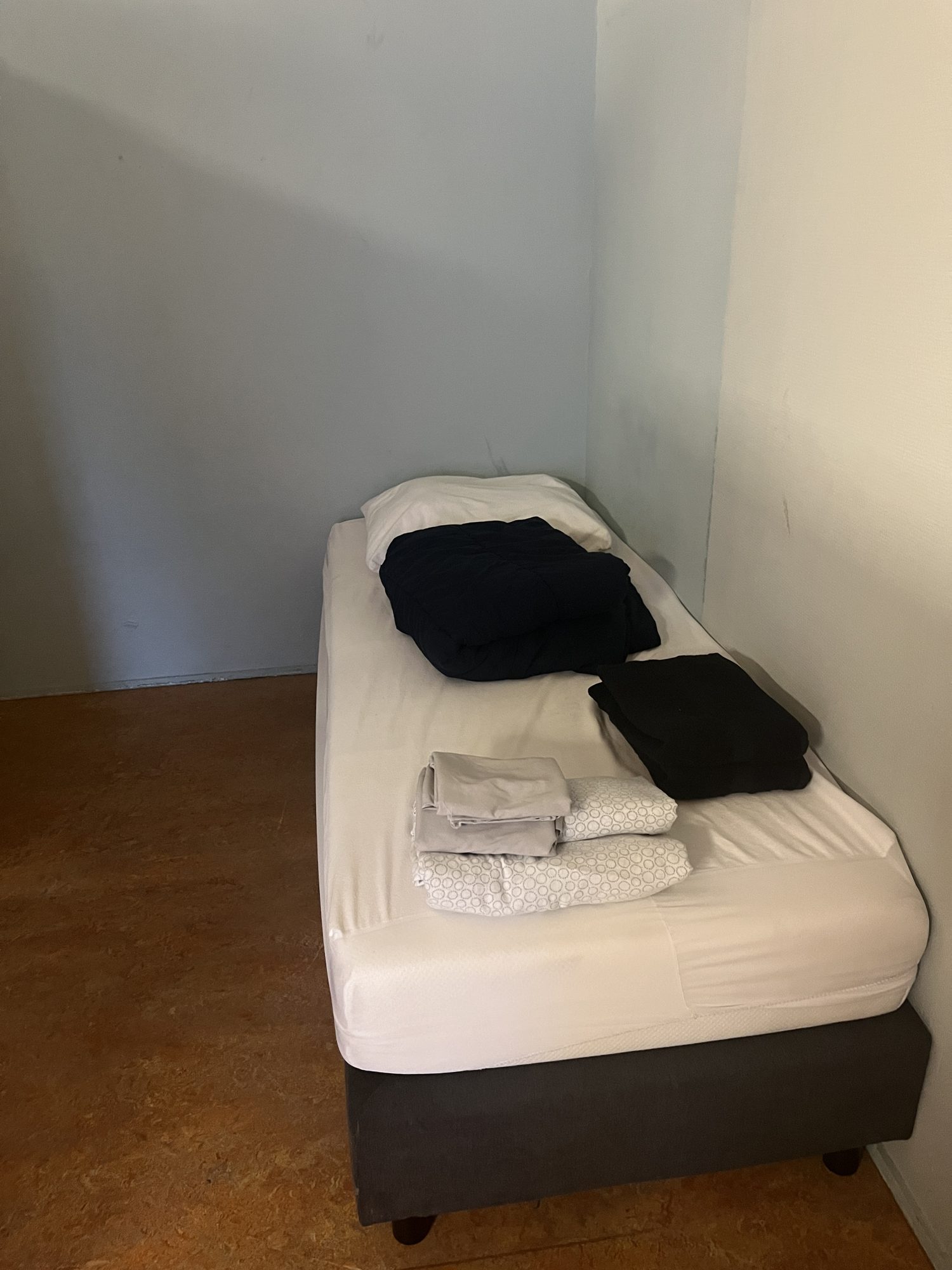 Room 2 — photo 8