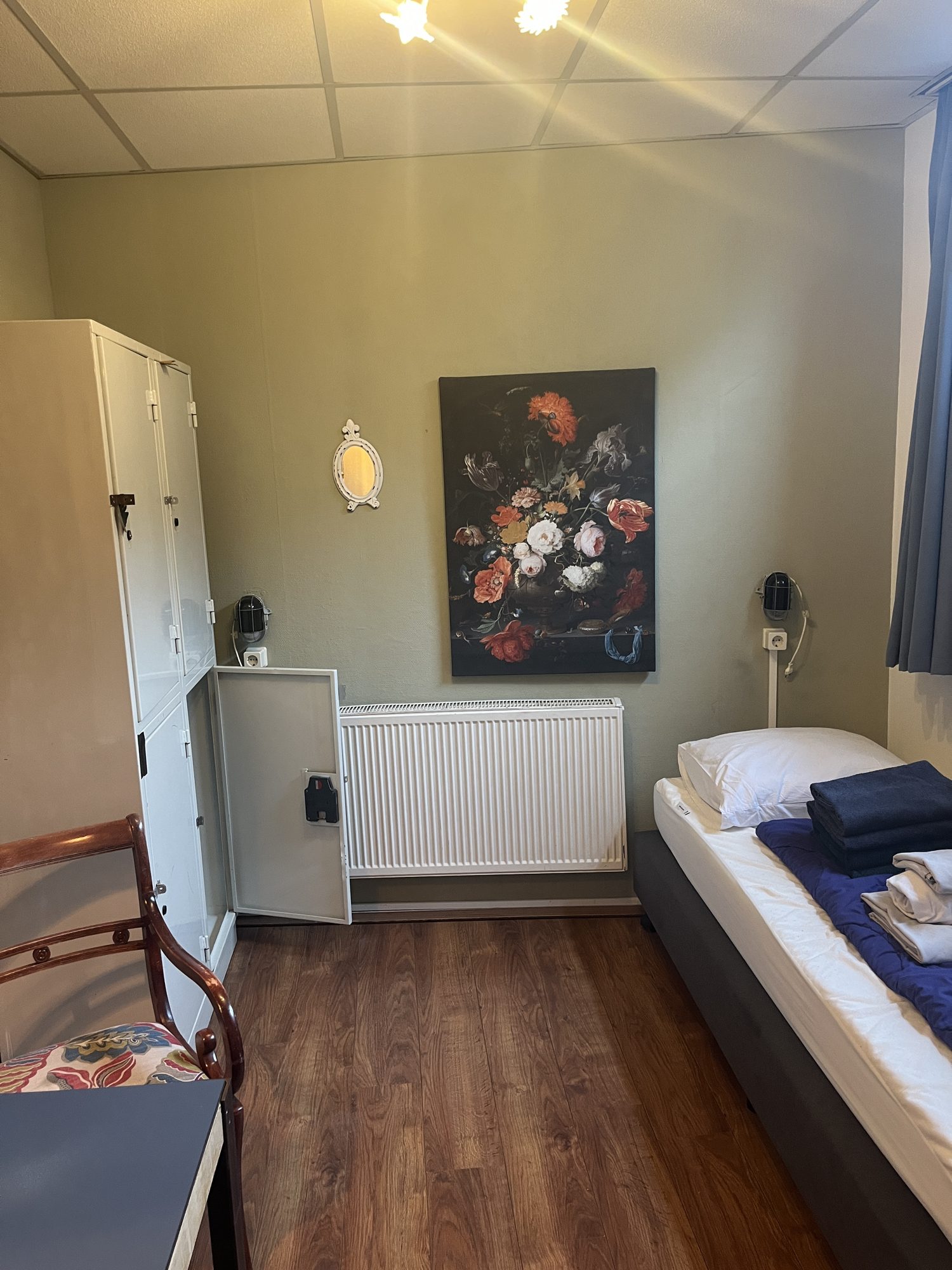 Room F — 12 m² student room in Groningen